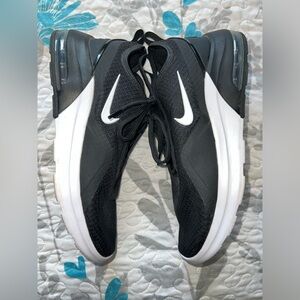 Nike Air size 8